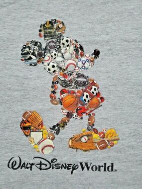 Disney World Parks Graphic T- Shirt Sz Small Mickey Game On Sports AOP Y2K Hanes